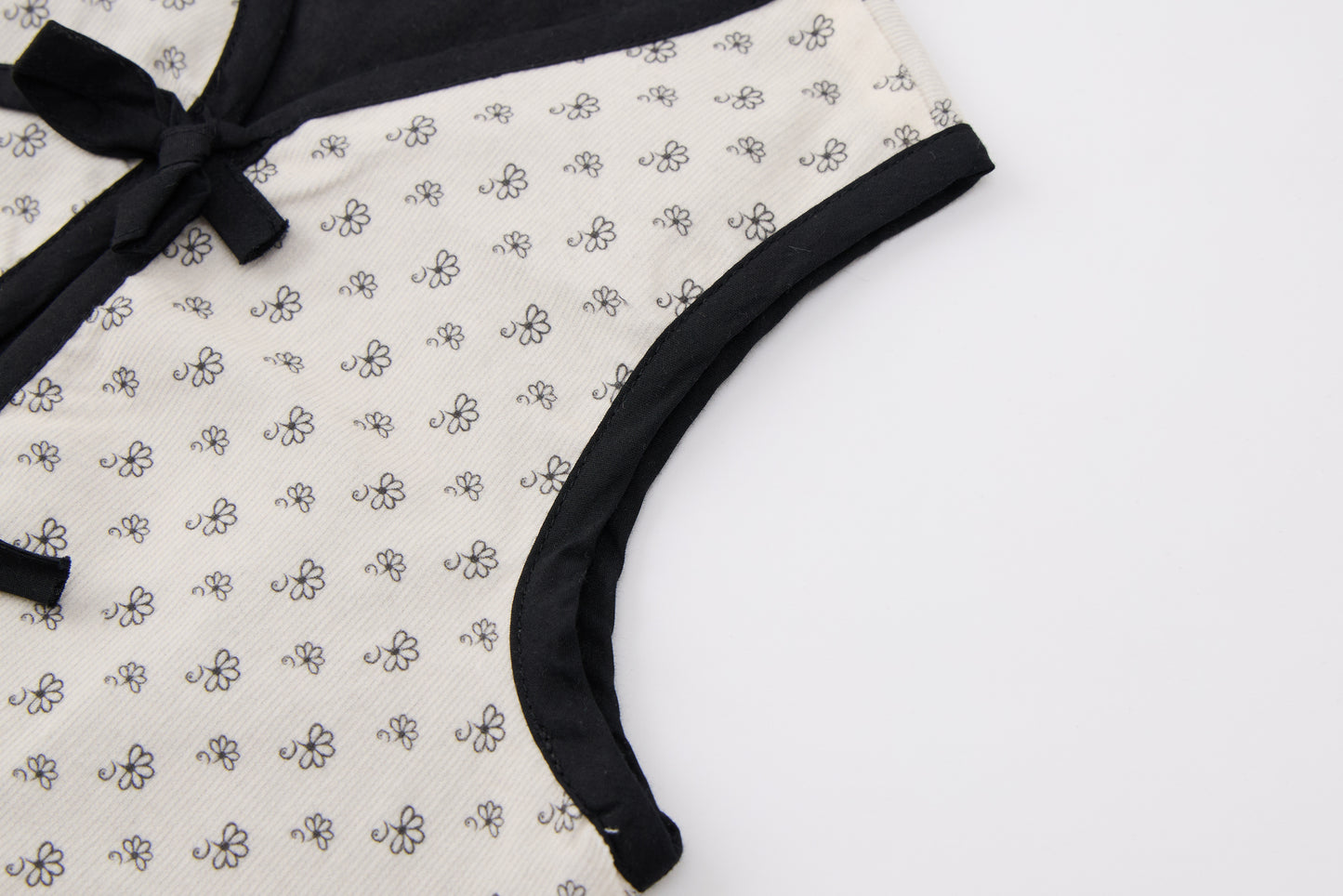 Baby-girl-grey-white-floral-vest-embroidered-top-pants-set
